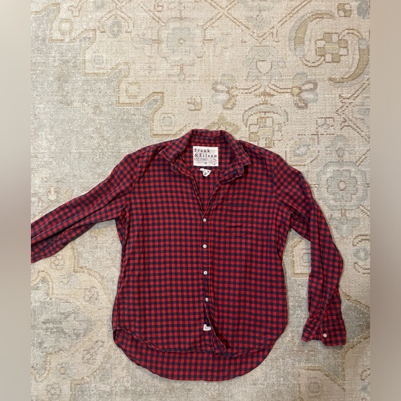 EUC! FRANK & EILEEN checkered button-up- size XS - Picture 2 of 11
